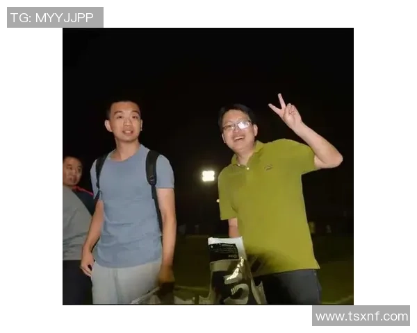 杭州足球队的运营成败分析与未来发展展望 杭州足球队的运营成败分析与未来发展展望